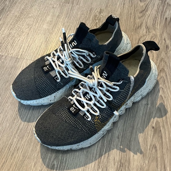 Nike Space Hippy 001 - Picture 3 of 5